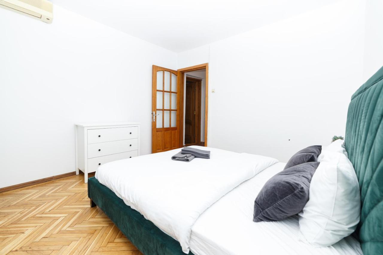 부쿠레슈티 Color Ap Calea Victoriei 12C 아파트 외부 사진