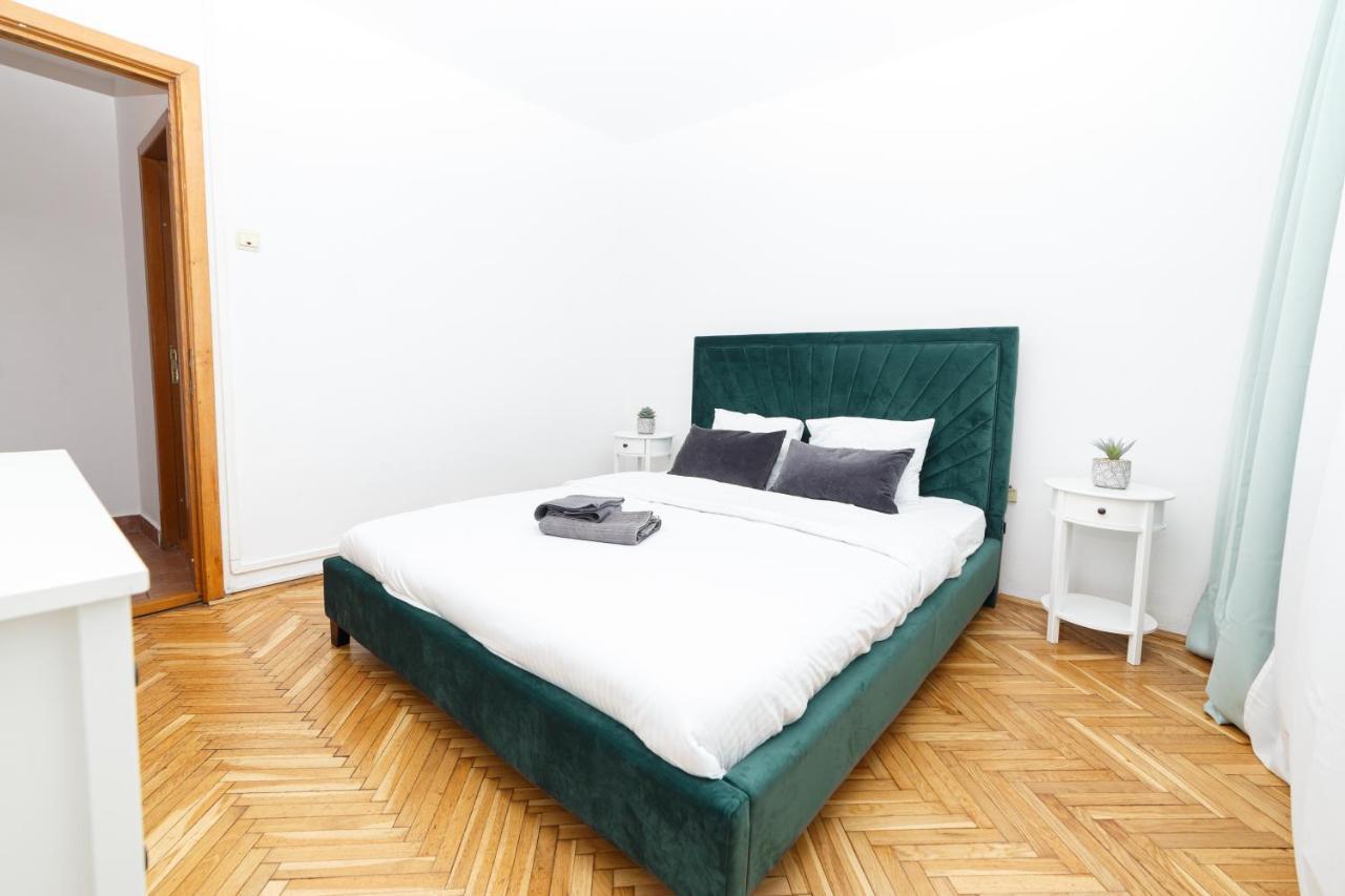 부쿠레슈티 Color Ap Calea Victoriei 12C 아파트 외부 사진